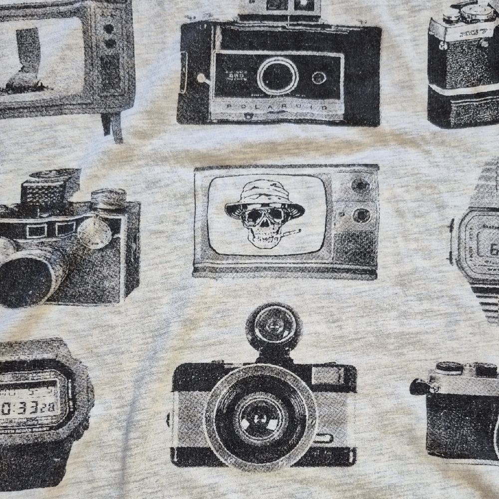 POL Cream Graphic Vintage Cameras Print Tee, Medium, Pre-loved - Picture 4 of 10